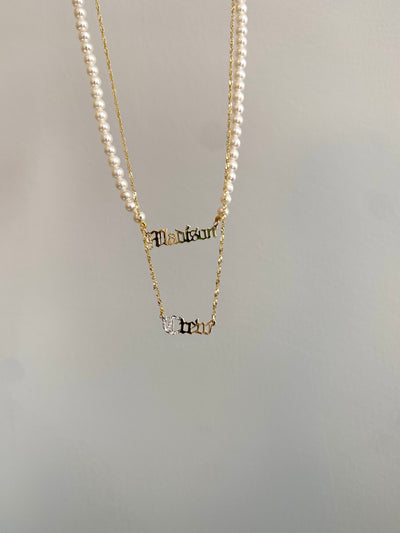 JULES - The Pearl Nameplate Necklace